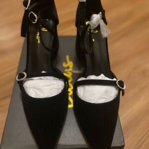 Elegant Black Women's Shoes